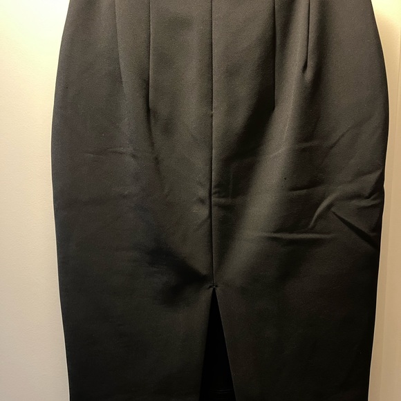 Express Pencil Skirt - Picture 2 of 4